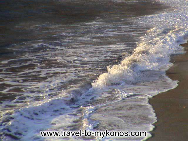 KAPARI BEACH - If you like the qiuet, you'll love thiw beach.