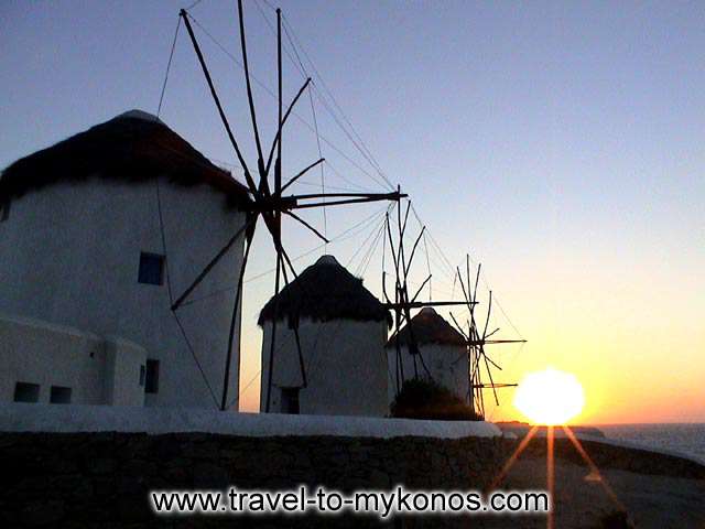 A terrific view of the sunset and the windmills. MYKONOS PHOTO GALLERY - WINDMILLS SUNSET