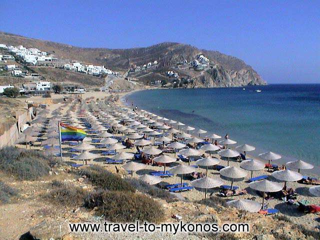 ELIA BEACH - Elia is one from the beaches that prefer the celebrities who make their holidays to Mykonos.