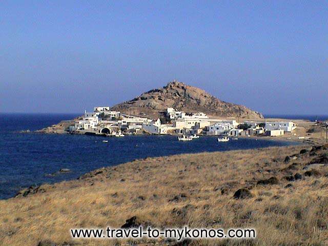 KALAFATIS BEACH - Last years, around to the beach of Kalafatis have been built some hotels, that offer quiet accommodation to their visitors.