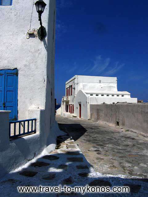 PATHWAY - One of the narrow pathways of Chora