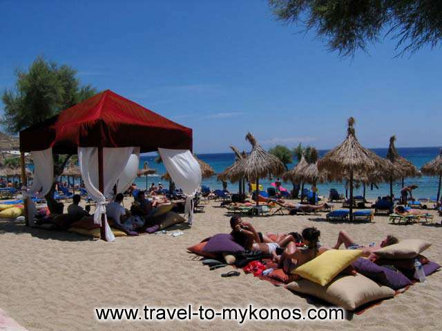 THE BEACH - View of Paradise beach in June