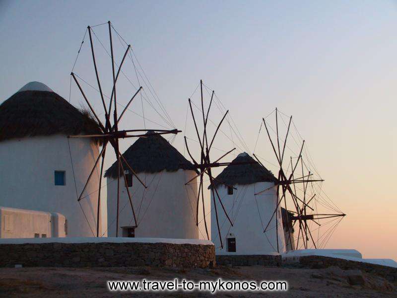 Enjoy the sunset with view to the
windmills. MYKONOS PHOTO GALLERY - WINDMILLS AFTERNOON