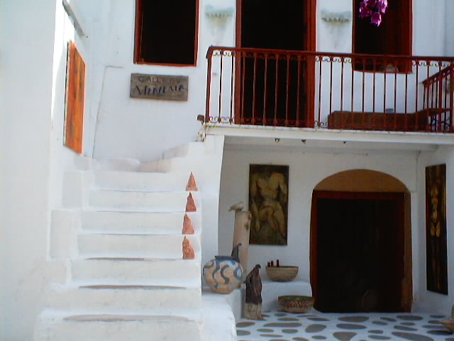 MINIMA GALLERY IN  MYKONOS (CHORA)